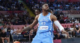 哈登36岁生日庆生派对：欧文助阵，火箭传奇继续辉煌