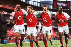 伯恩茅斯对阵利兹联：边路战术突破与防守壁垒对决